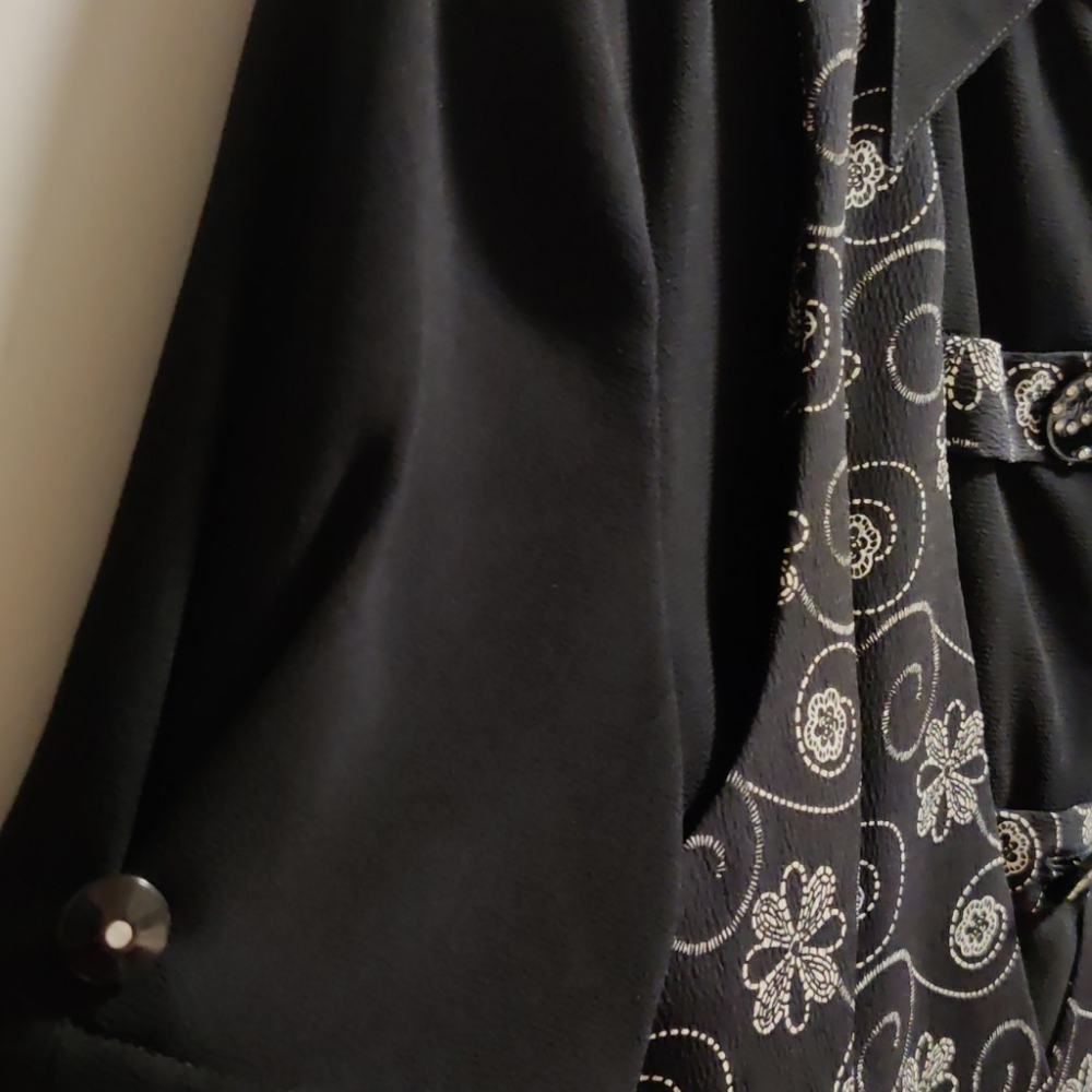 Black Patterned Blouse With Skirt Set - image 5